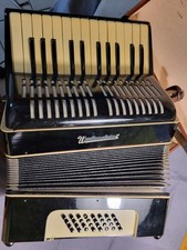 Weltmeister Arkordeon mit Koffer mit Riemen