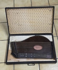Antike Zither mit Koffer 