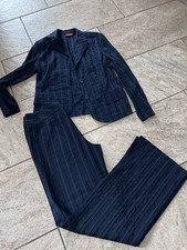 Hübscher Hosenanzug von