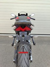 kurzer Kennzeichenhalter