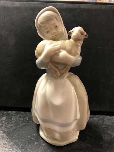 Nao spain lladro porzellan - by,