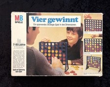 Vier gewinnt Brettspiel