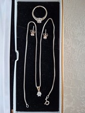 Schmuckset aus 1 Kette mit
