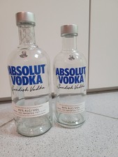 Leere Flaschen Absolut Wodka