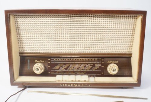 Vintage loewe opta - type, 3