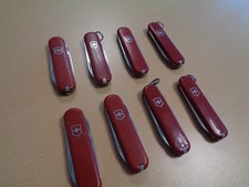 VICTORINOX  Konvolut 8 x Classic Taschenmesser mit Schere gebraucht