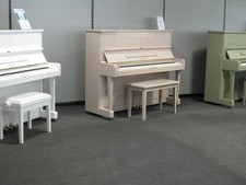 Yamaha U1 in graubeige  von