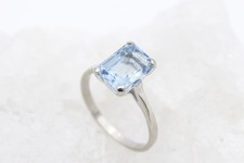 Edler Damen Ring aus Platin