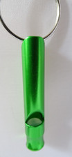 Metall   Schlüsselanhänger  Trillerpfeife - Pfeife - Sport - Hundepfeife grün
