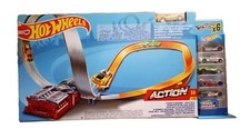 Mattel Hot Wheels Figure 8 Raceway inklusive 6 Fahrzeugen Neu/OVP