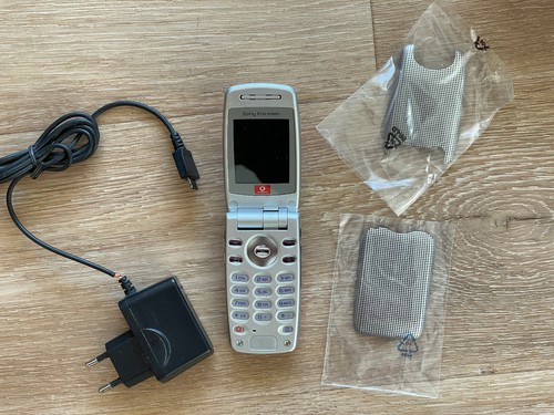 Sony ericsson klapp - sony,