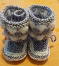 Babyschuhe, gestrickt