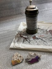 2 Mauerbrocken Berlin