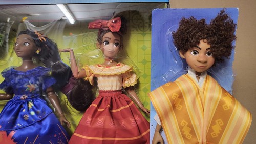 Disney store encanto - disney,