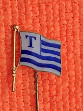 Tasmania Berlin  Alte  Anstecknadel  "T"