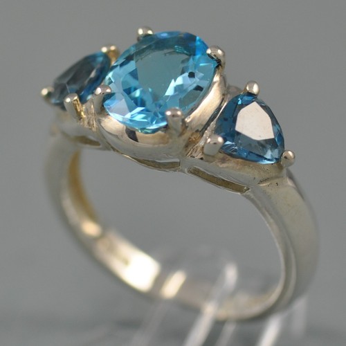 Swiss blue topas - topas, london