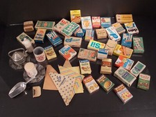 50 Miniaturen Kaufmannsladen antik Puppenstube Teekanne Lebensmittel Tütchen...