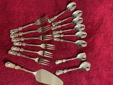 Besteck für die Kaffeetafel