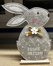 Hase mit Ei beige aus Filz und