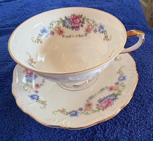 Sammeltasse mit untertasse - mit,