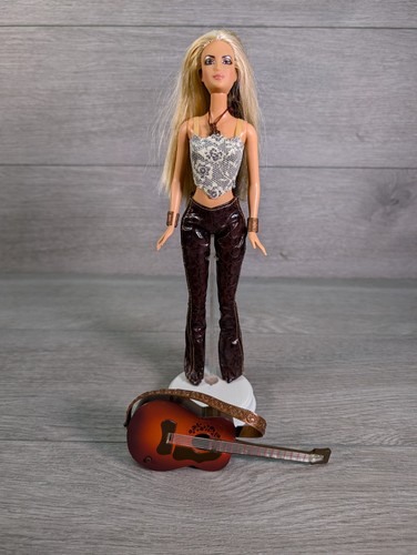 Mattel shakira barbie singende - shakira,