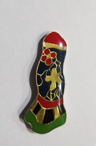 Pin phallus verge niki de - verge,,