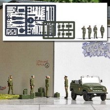 Busch 1936 - 1/87 / H0 4 NVA Soldaten stehend - Neu