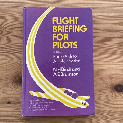 Flight briefing for pilots - briefing,