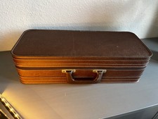 Trompetenkoffer aus braunem