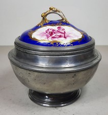 DECKELDOSE ZINN mit Porzellandeckel, Kobaltblau / Putten, 19. Jahrhundert