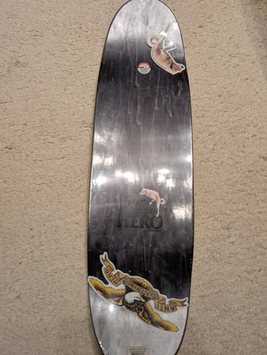 Supreme anti hero - hero, skateboard