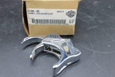 Harley-Davidson 1x Windschild Klammmer  chrom OEM 57192-05 (A188)