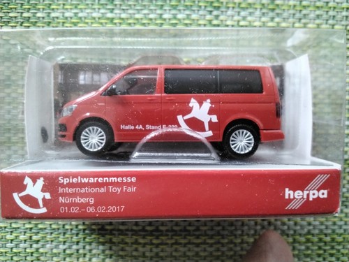 Herpa multivan rot - multivan,