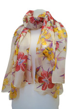 Leicht transparenter Schal aus