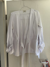 Traumhafte Weiße Wickelbluse