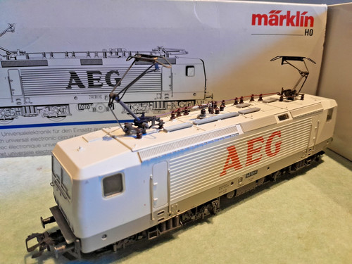 Märklin lok 143 001 - 143, 001-6