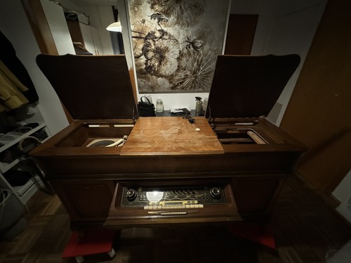Grundig konzertschrank 9079