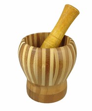 Mörser aus holz mit stößel - aus,