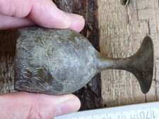 Eierbecher aus Metall, wie antik