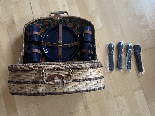 Picknickkorb aus geflochtener - aus,