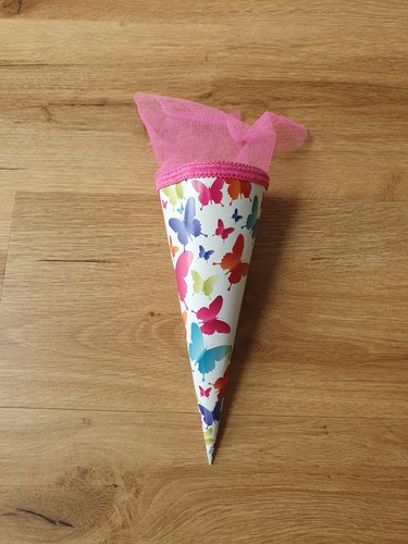 Kleine schultüte mit - kleine,