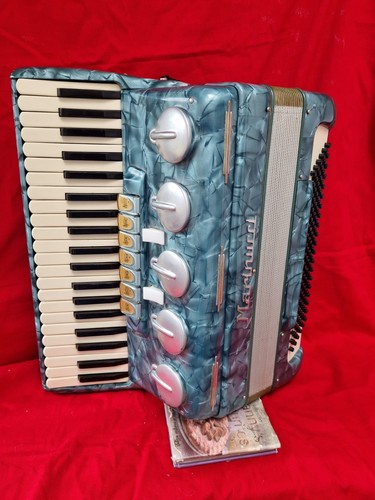Marinucci 120 bass akkordeon - 120,