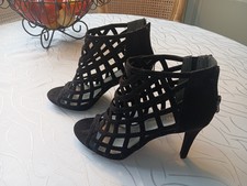 Neuer Damenschuh / Peeptoes / Pumps von Tamaris / Größe 39 / Ohne Karton 