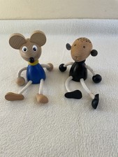2 Holzfiguren: Maus + Schaf