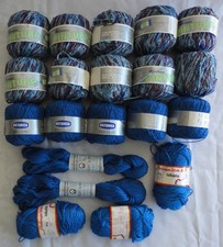 Garn: Wolle: 20 blaue Knäuel