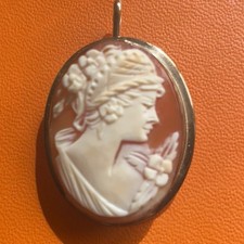 Brosche&Anhänger ,8 Karat