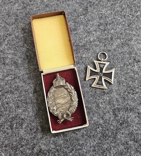 Militaria abzeichen orden - militaria,
