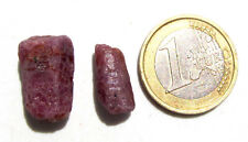 Rubin Kristalle, 38 Ct. Rohsteine aus Tansania, 2 Kristalle 12 und 17 mm (E2288)