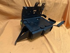 Audi 6-fach CD-Wechsler Inkl. Magazin und Original-Halter Antennenverstärker