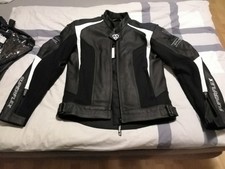 Neuwertige Motorrad Lederkombi Arlen Ness Zweiteilig Größe 48